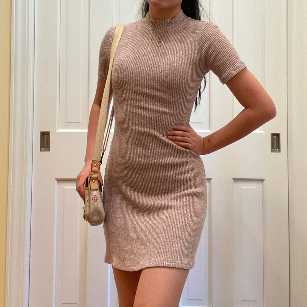 BODYCON SWEATER DRESS